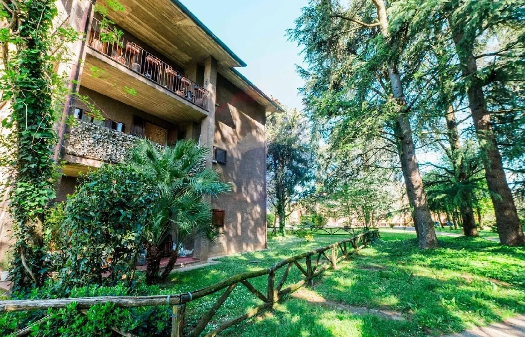 My Bergamo Pool Apartment Bonate Sotto Italy