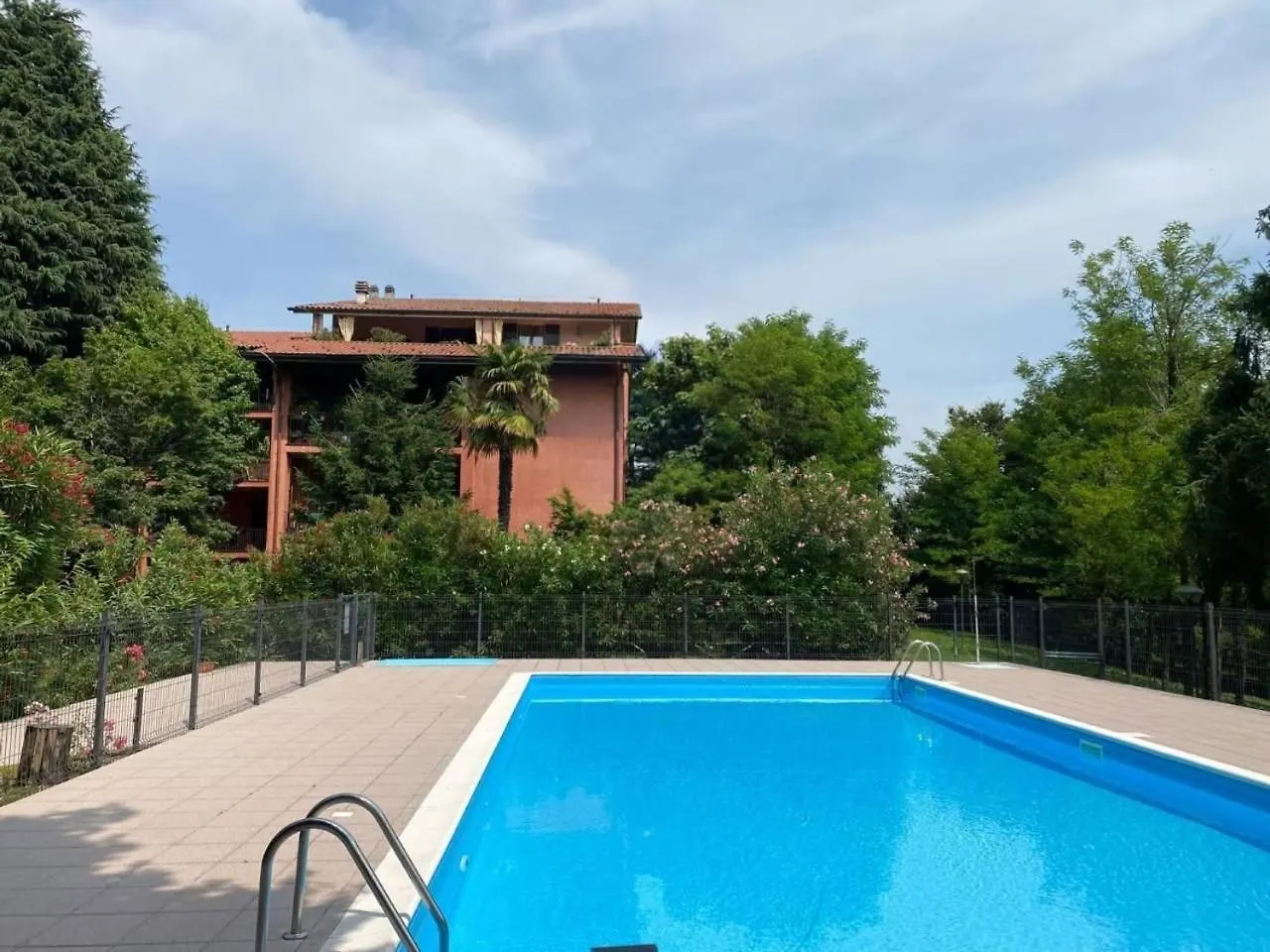 My Bergamo Pool Apartment Bonate Sotto